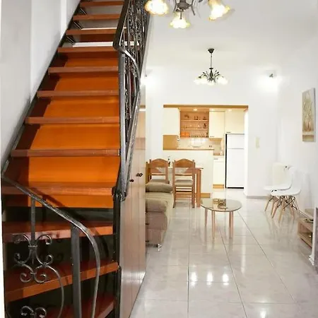 Archo's Place-best Location In The Old Town Vakantiehuis *